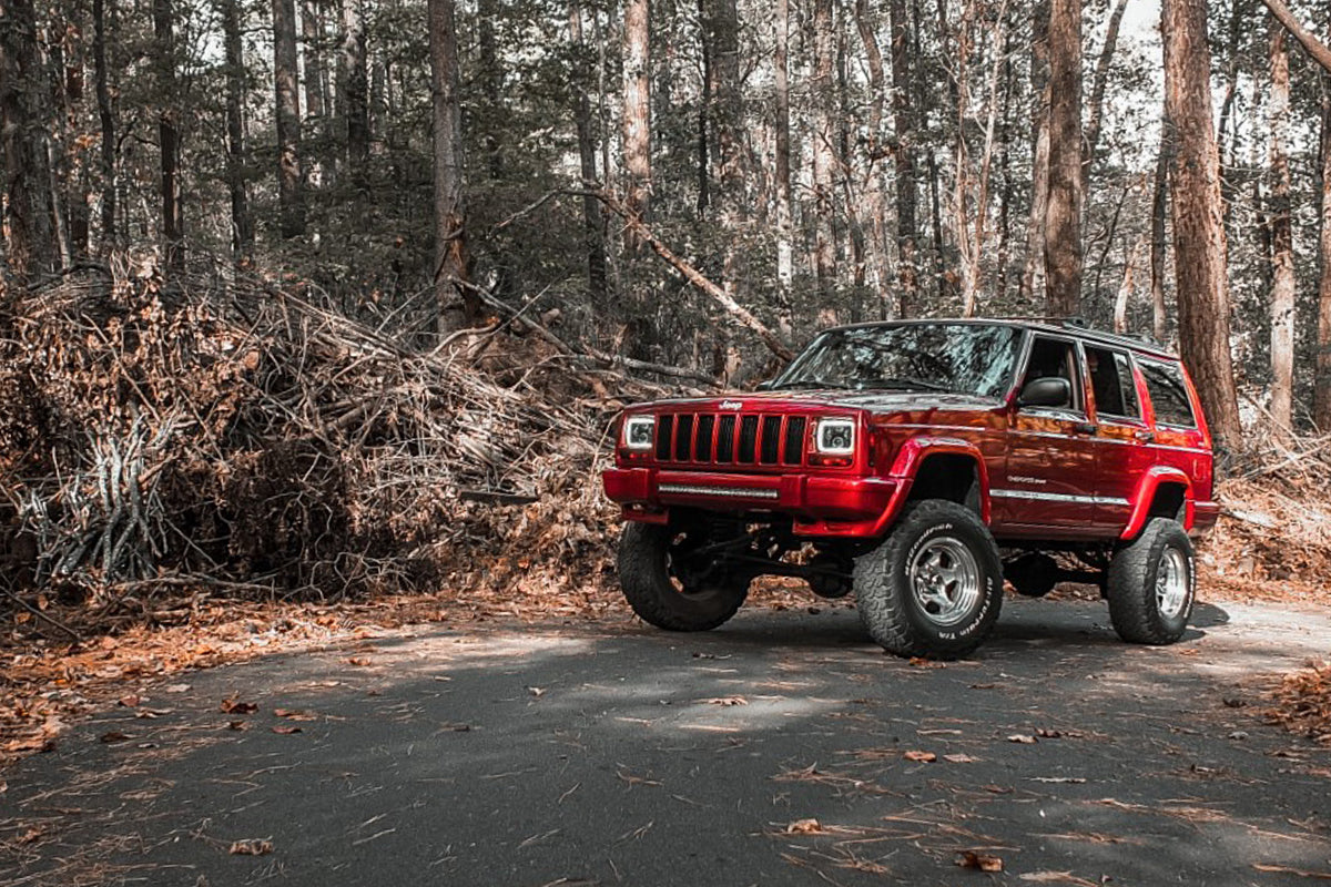 Lift kit for 1984-2001 Jeep Cherokee by Rough Country