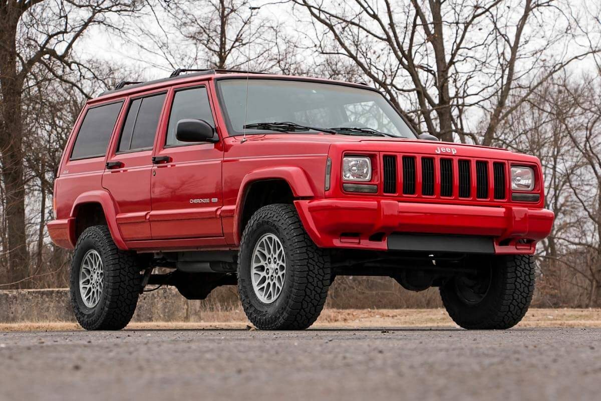 Lift kit for Jeep Cherokee by Rough Country