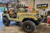 Lift kit for 1982-1983 Jeep by Rough Country