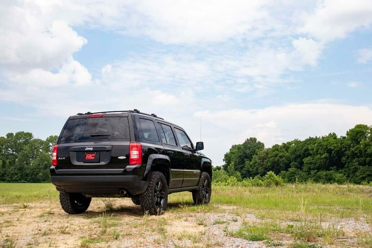 Lift kit for 2007-2016 Jeep by Rough Country