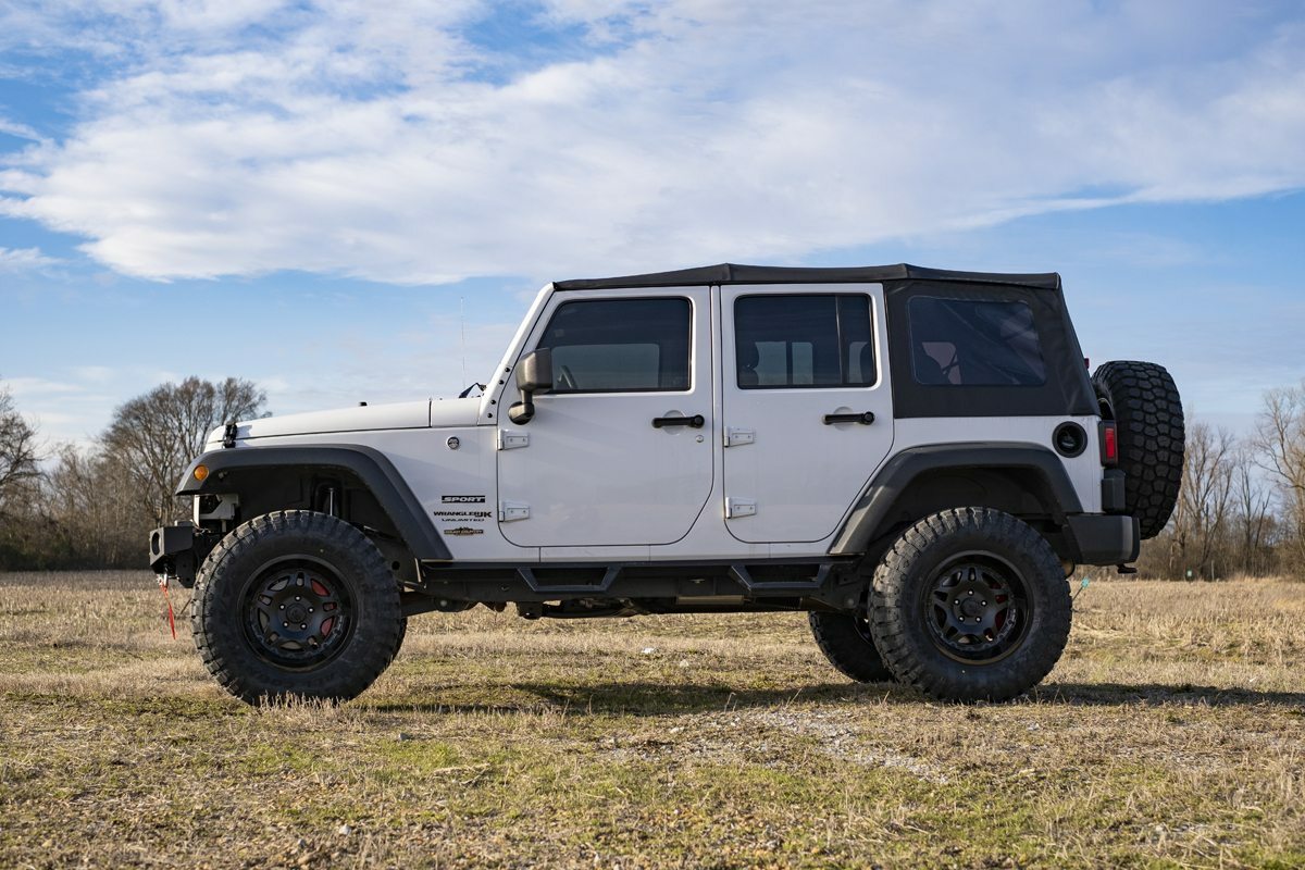 Lift kit for 2007-2018 Jeep Wrangler by Rough Country