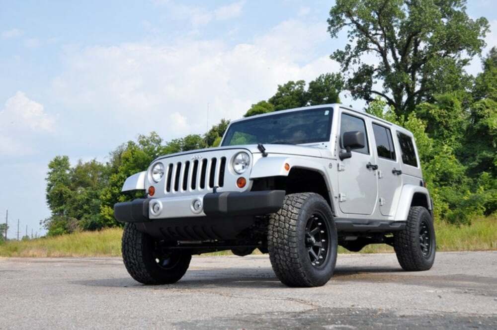 Lift kit for 2007-2018 Jeep Wrangler by Rough Country