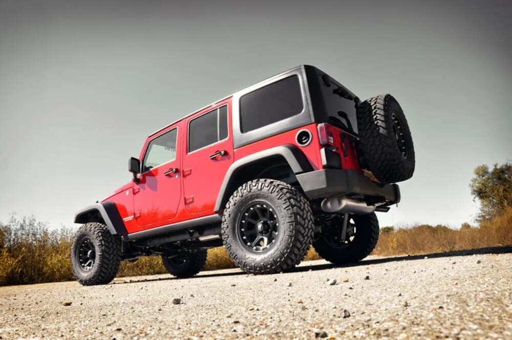 Lift kit for 2007-2018 Jeep Wrangler by Rough Country