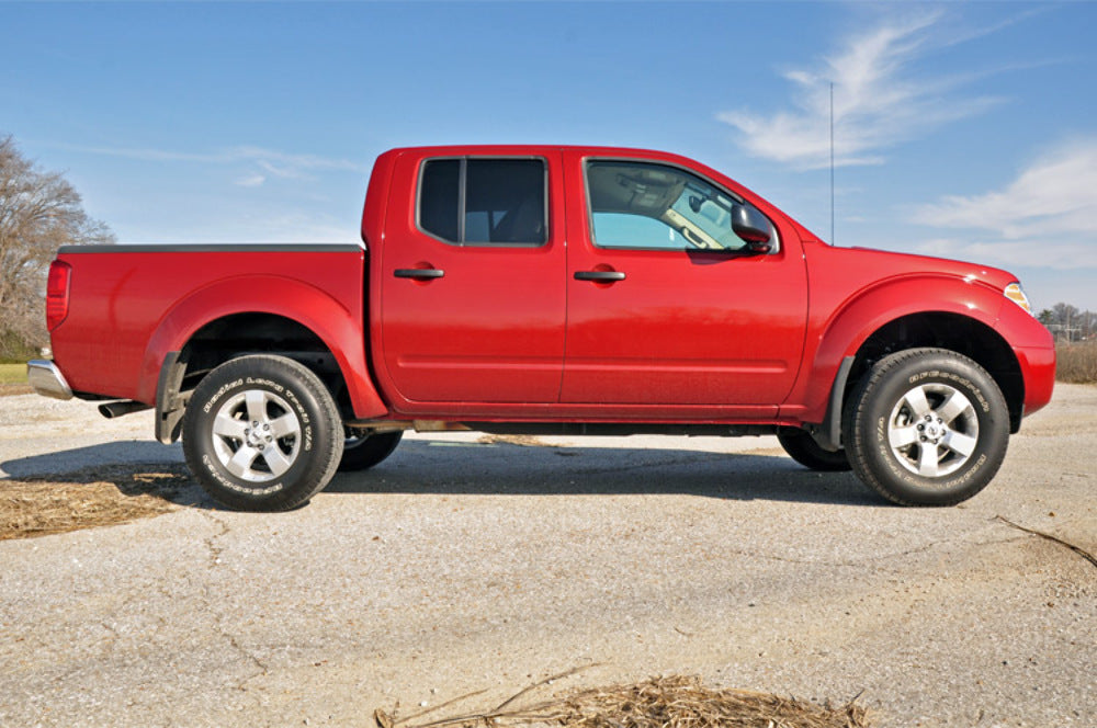 Leveling kit for Nissan Frontier by Rough Country