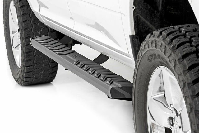 Side steps for 2009-2010 Ram 1500 by Rough Country