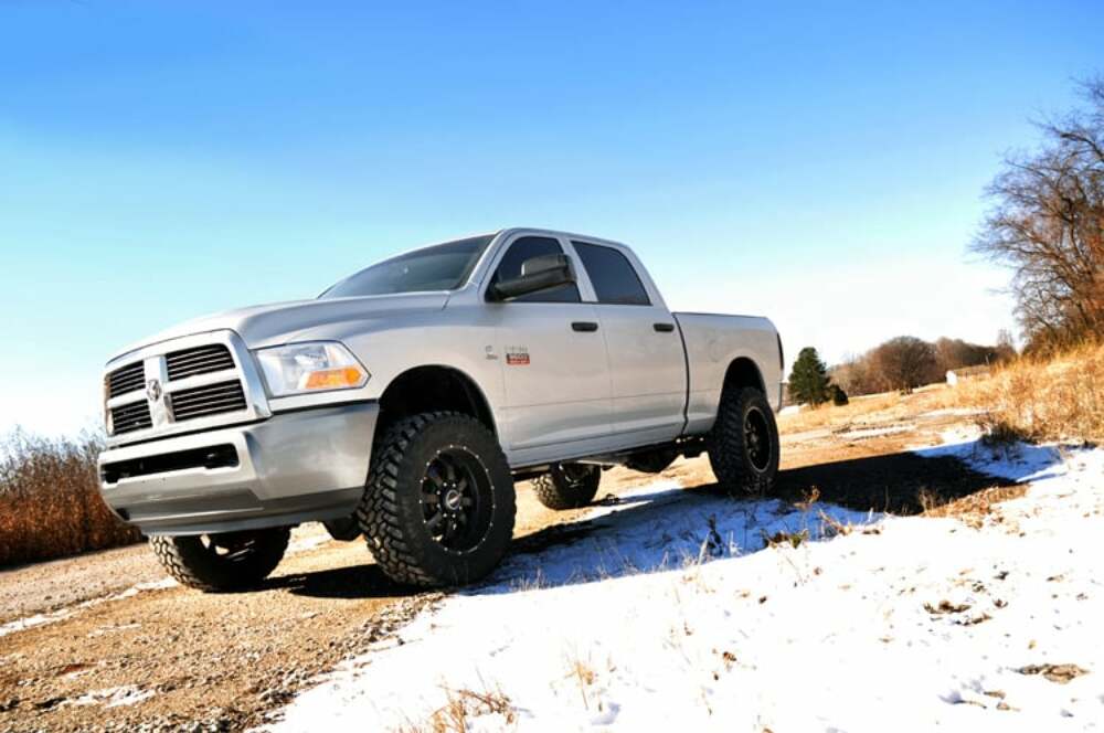 Fits Ram 2500 (10-13)/3500 (10-12) 4WD 2 Inch Leveling Kit; 9219
