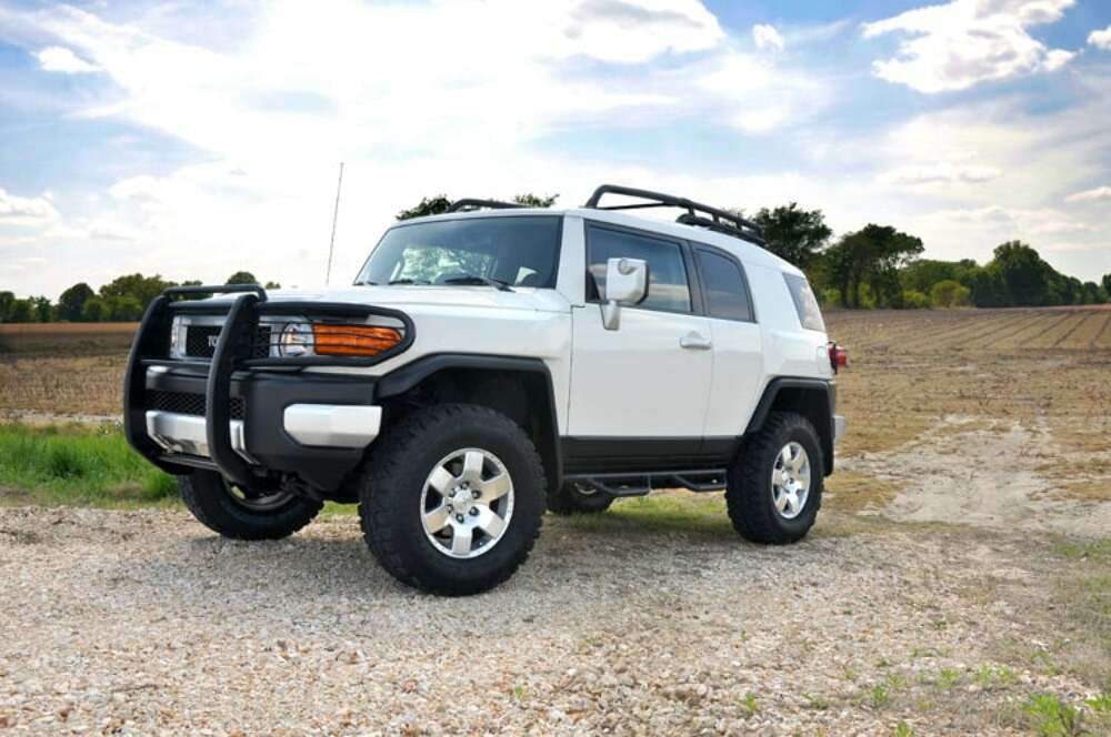 Fits Toyota 4Runner (03-09)/FJ Cruiser (07-14) 2WD/4WD 3 Inch Lift Kit; 76530