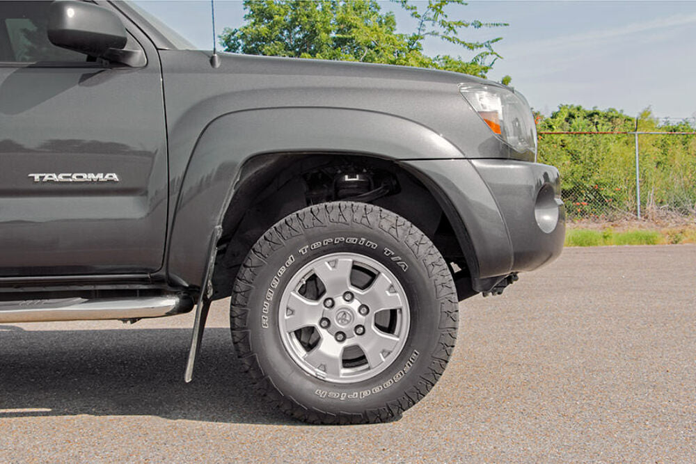 Fits Toyota Tacoma 2WD/4WD (2005-2023) 2 Inch leveling Kit; Aluminum; 744