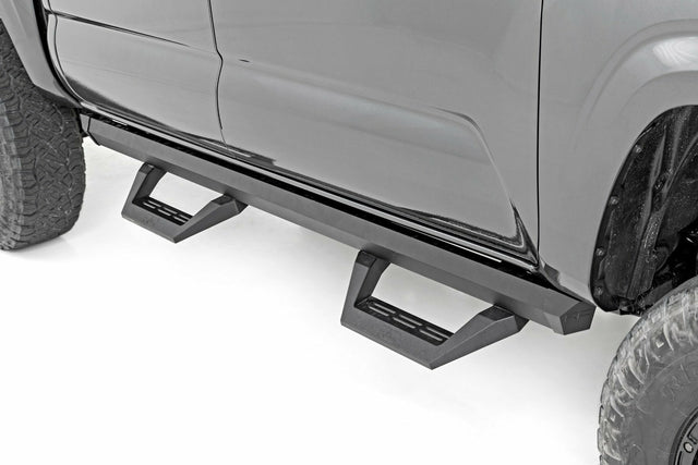 Side steps for 2005-2023 Toyota Tacoma by Rough Country