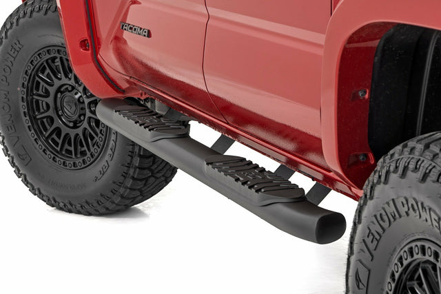 Side steps for 2024-2024 Toyota Tacoma by Rough Country