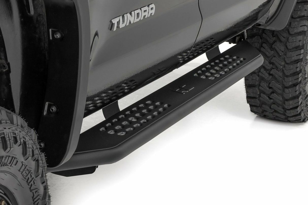 Running boards for Toyota Tundra by Rough Country