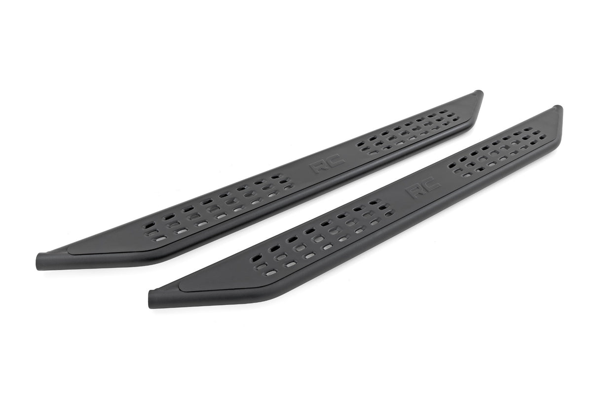 Running boards for Toyota Tundra by Rough Country
