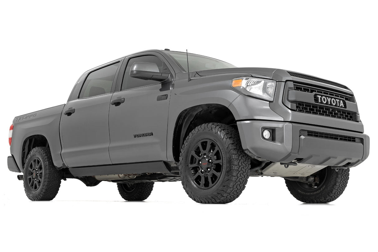 Running boards for Tundra by Rough Country