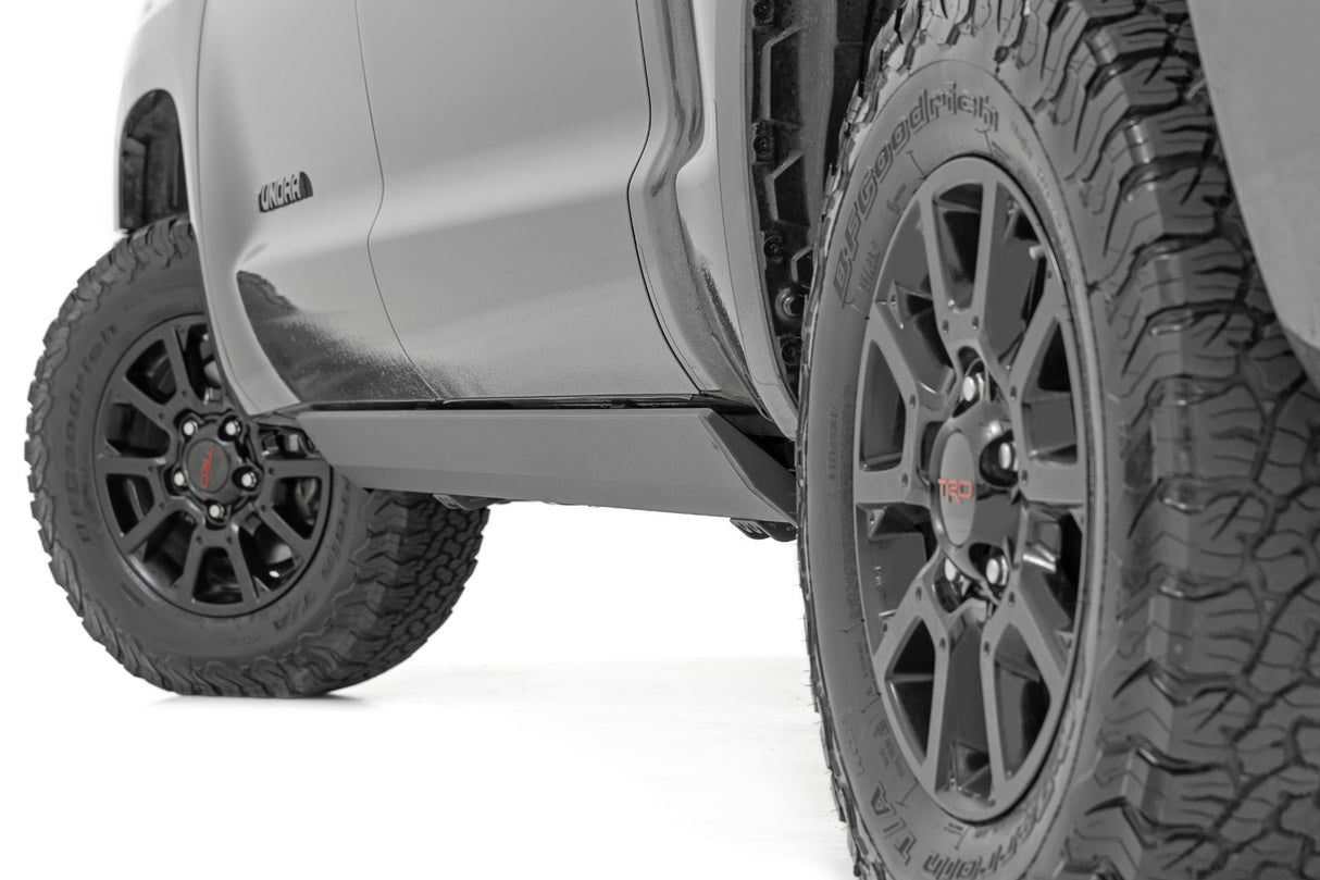 Running boards for Tundra by Rough Country