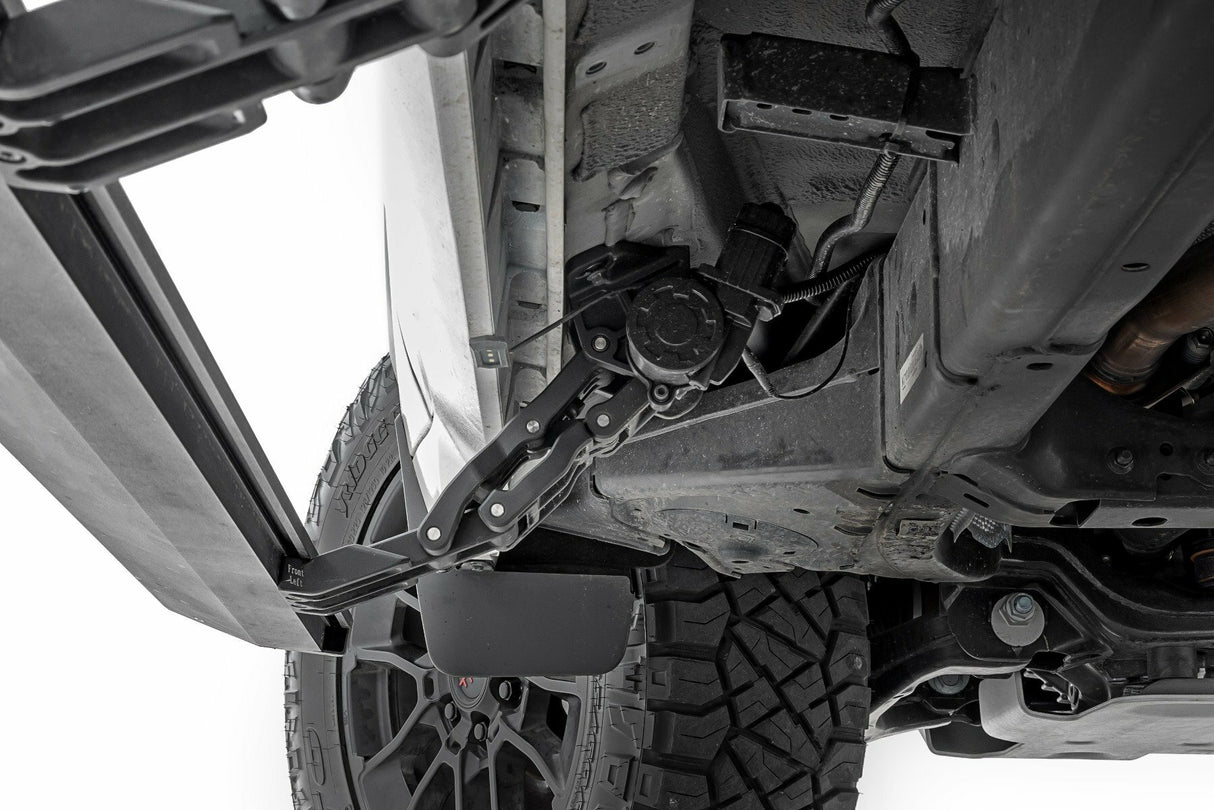 Running boards for Tundra by Rough Country