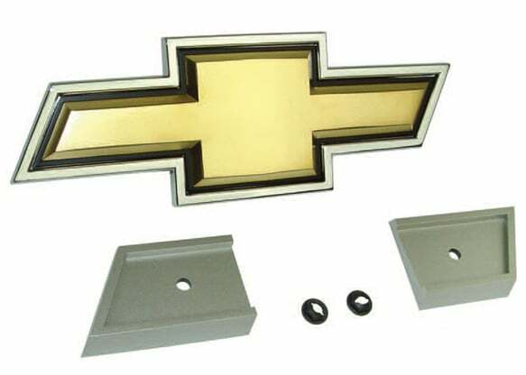 1988 Chevrolet Blazer; Bowtie Grille Emblem GEB8800