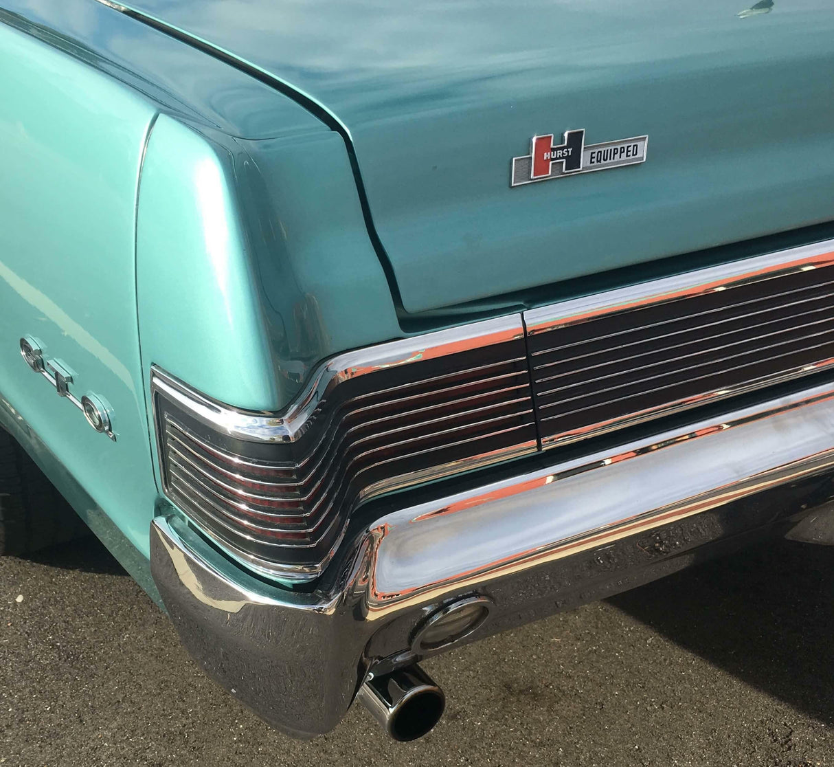 Hooker performance muffler emblem-1361000
