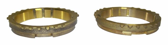 Vintage - Metal Zinc Synchronizer Blocking Ring Set J8127403