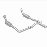 MagnaFlow direct-fit catalytic converter fits 2009-2019 Ford E-350 Super Duty and 2009-2013 Ford E-250, this and / Compliant stainless steel CARB compliant OBDII
