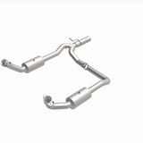 MagnaFlow direct-fit catalytic converter fits 2009-2019 Ford E-350 Super Duty and 2009-2013 Ford E-250, this and / Compliant stainless steel CARB compliant OBDII