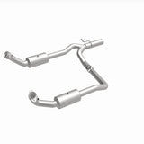 MagnaFlow direct-fit catalytic converter fits 2009-2019 Ford E-350 Super Duty and 2009-2013 Ford E-250, this and / Compliant stainless steel CARB compliant OBDII