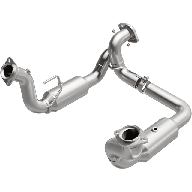 MagnaFlow direct-fit catalytic converter fits 2020-2022 Ford F-250 Super Duty and Ford F-350 Super Duty, this and / Compliant stainless steel CARB compliant OBDII 280246