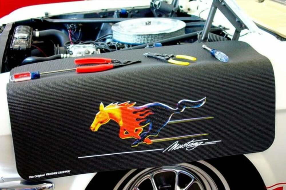Original Fender cover Mustang Flaming Pony Logo - FG2107 mechanic fender cover