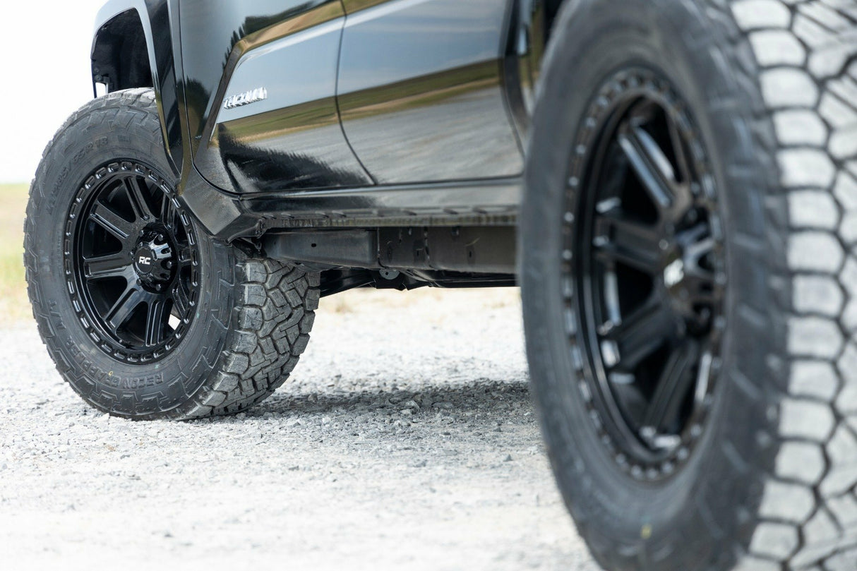 Rough Country 84 Series Wheel; Gloss Black; 18x8.5; 6x5.5; +0mm 84180912