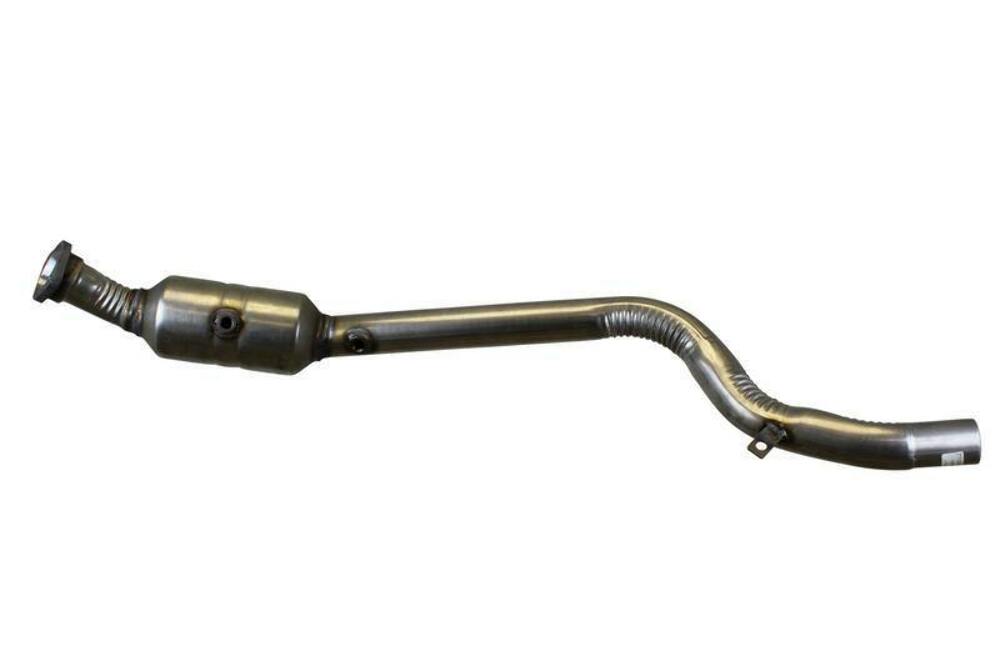 direct-fit catalytic converter fits 2005-2007 300 2.7L and 2005-2010 Chrysler 300 2.7L V6 Federal EPA no gasket included 7713143 Schultz
