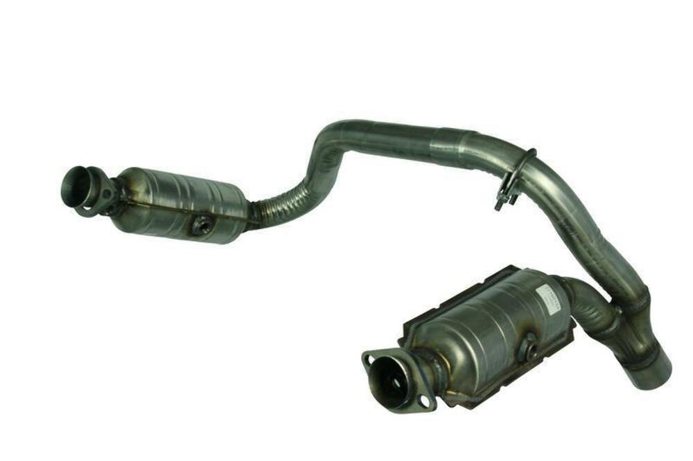 direct-fit catalytic converter fits 2007-2009 Dakot a 3.7L and 2007-2009 Dodge Dakota 3.7L V6 Federal EPA no gasket included 7716015 Schultz