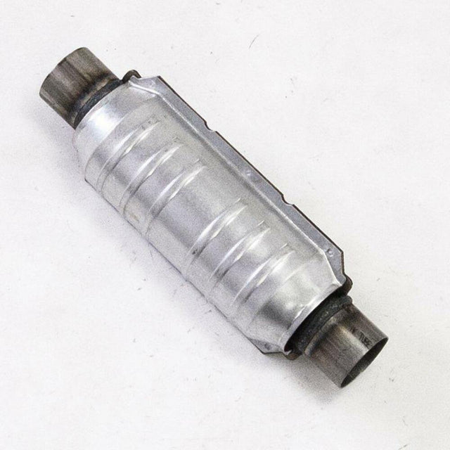 universal catalytic converter 2.5 inch inlet/outlet single O2 sensor port Federal EPA no gasket included 79306 Schultz
