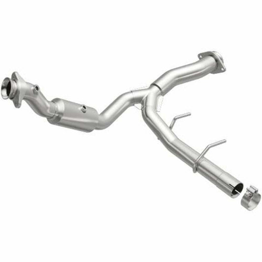 2015-2017 Ford Expedition Direct-Fit Catalytic Converter 21-528 Magnaflow